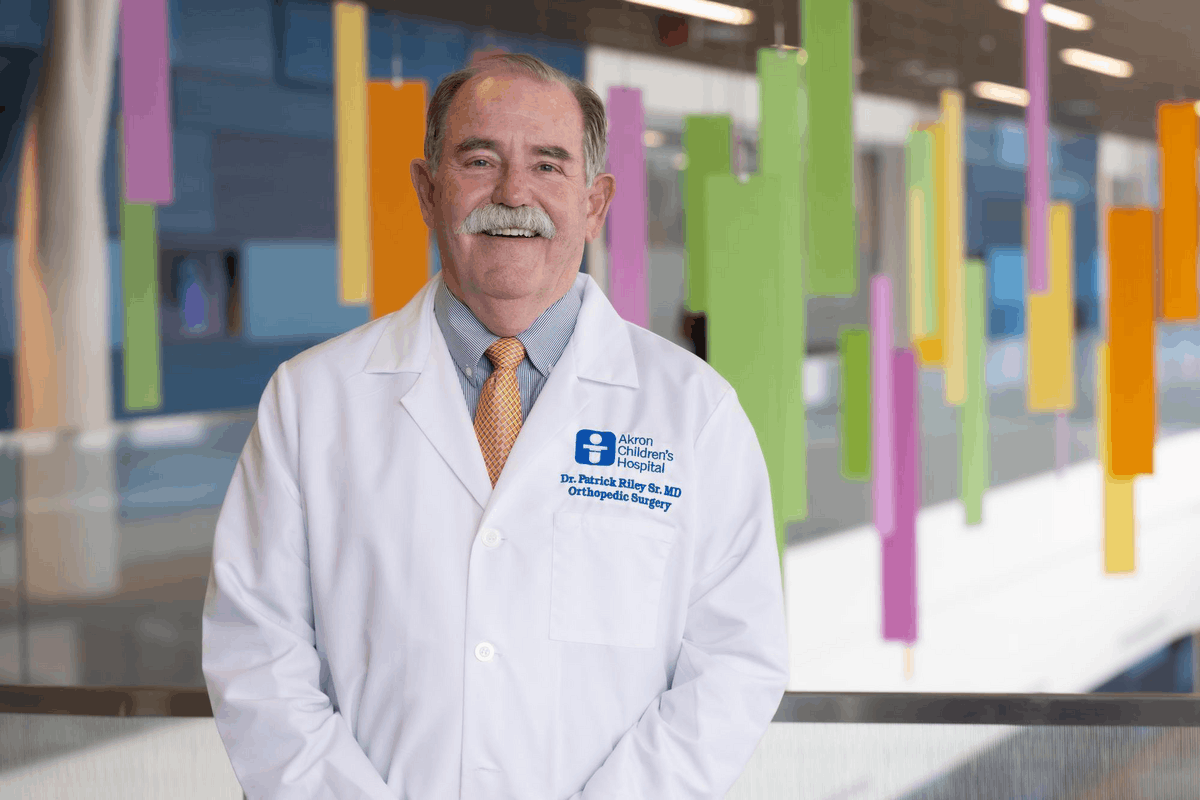 Photo of Dr. Pat Riley, Sr.