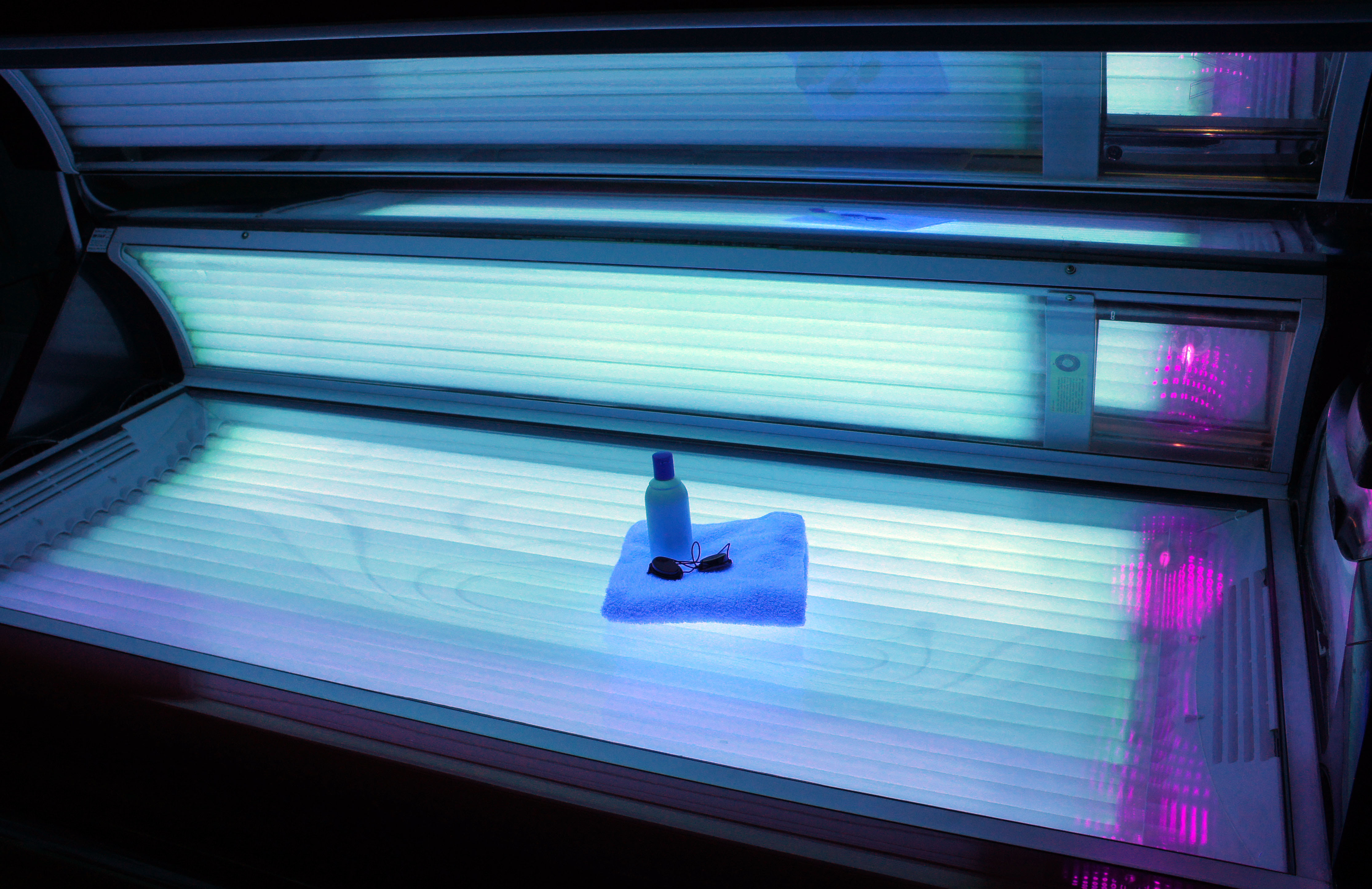 uv light tanning bed