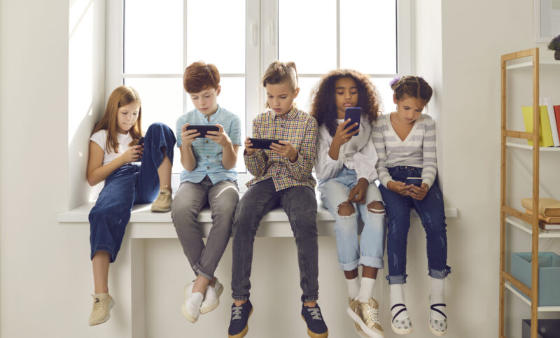3 questions to ask about kids' social accounts