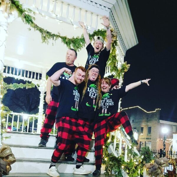 Shelli Reed and family at the Wadsworth gazebo