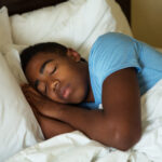 Teens and sleep: 7 tips to help your teen sleep better at night Tips on teen sleep