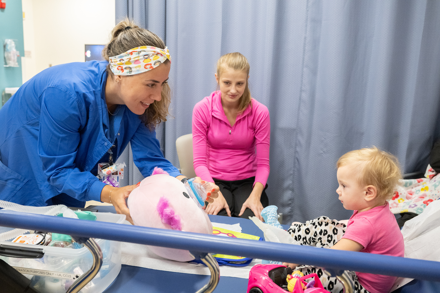 Lauren Armstrong makes surgery less stressful for patients and